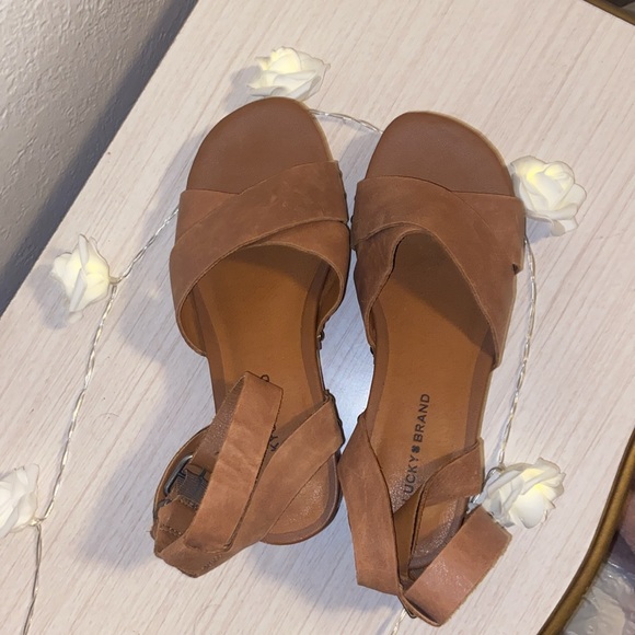 Lucky brand 6 cognac platform leather open toe - Picture 6 of 7